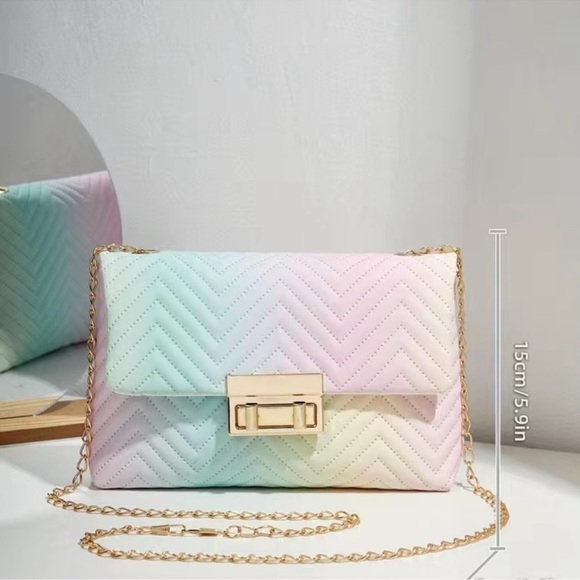 Colorful Pastel Ombre Quilted Pattern Crossbody Purse - Picture 4 of 6